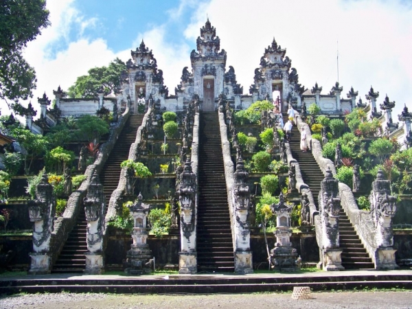 Pura Lempuyang